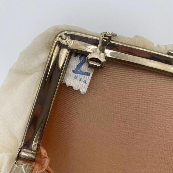 Vintage Cream Chiffon Fabric USA Clutch Evening Bag Gold Hardware Purse - Picture 11 of 12